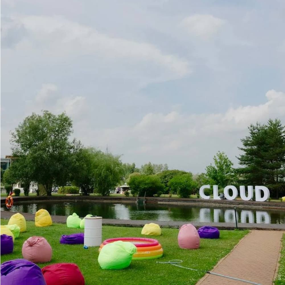 Фото BUZZER и VTB.Cloud